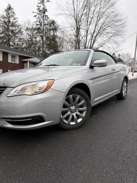 2012 Chrysler 200 Touring