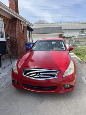 2010 INFINITI G37 x