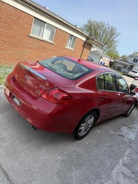 2010 INFINITI G37 x