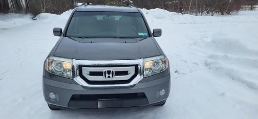 Gray 2010 Honda Pilot EX-L