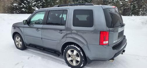 Gray 2010 Honda Pilot EX-L