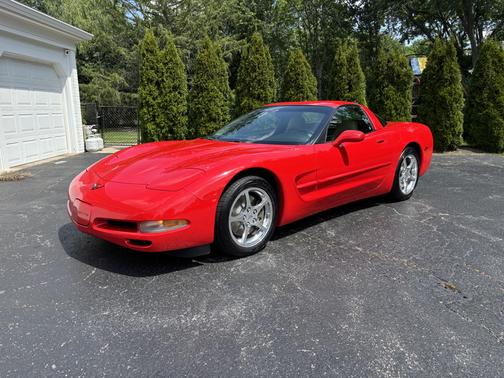 2000 Chevrolet Corvette Base