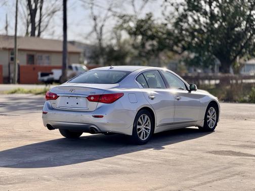 2014 INFINITI Q50 Hybrid Premium
