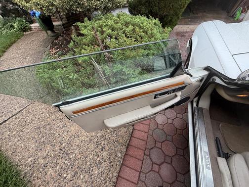 White 1996 Jaguar XJS Cabriolet