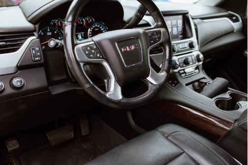 White 2020 GMC Yukon SLT