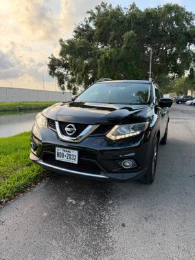 Black 2016 Nissan Rogue SL