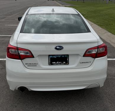 White 2016 Subaru Legacy 2.5i Limited