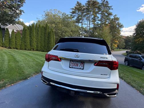 White 2017 Acura MDX 3.5L w/Advance Package