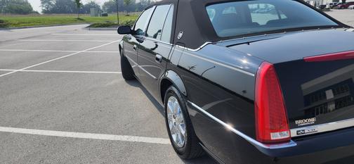 2010 Cadillac DTS Premium Collection