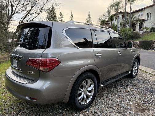 2013 INFINITI QX56 Base