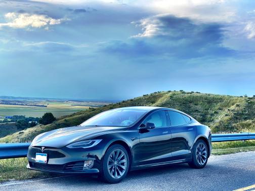 2020 Tesla Model S Long Range Plus