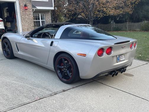 2005 Chevrolet Corvette Base