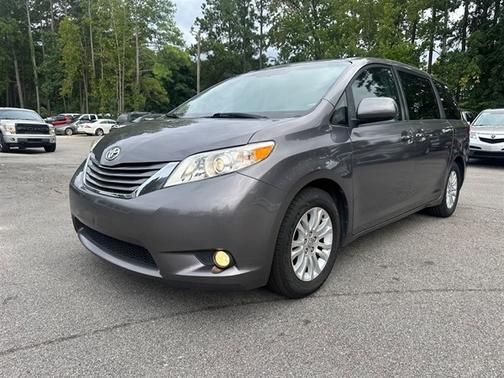 2011 Toyota Sienna XLE
