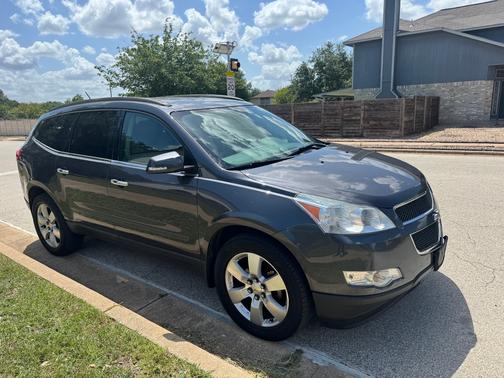 Gray 2012 Chevrolet Traverse LT