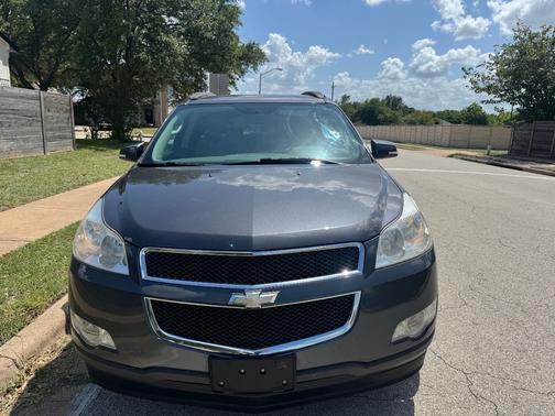Gray 2012 Chevrolet Traverse LT