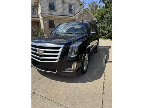 2019 Cadillac Escalade Luxury