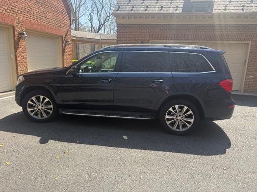 Blue 2016 Mercedes-Benz GL-Class GL 450 4MATIC