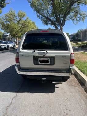 Silver 2000 Toyota 4Runner SR5