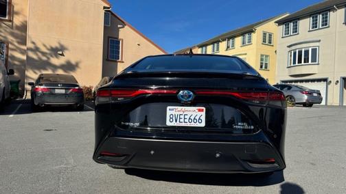 Black 2021 Toyota Mirai XLE