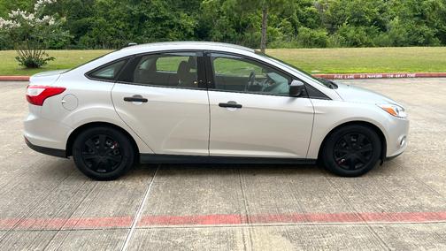 Silver 2014 Ford Focus S