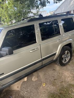 2008 Jeep Commander Sport