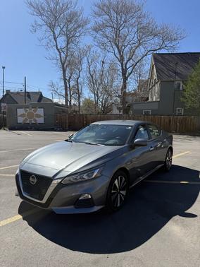 Gray 2022 Nissan Altima 2.5 SV
