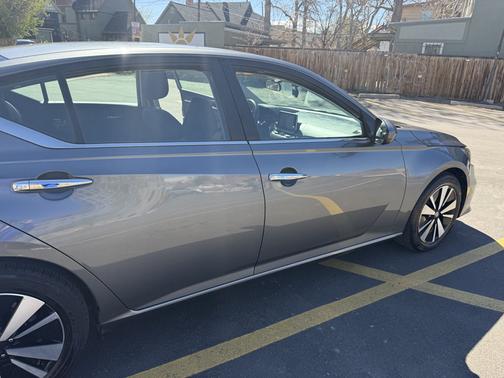 Gray 2022 Nissan Altima 2.5 SV