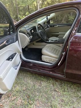 Red 2017 Ford Fusion SE