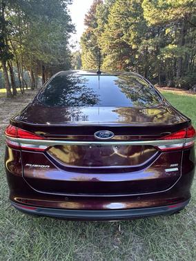 Red 2017 Ford Fusion SE
