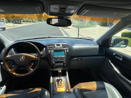 Silver 2006 Acura MDX Touring