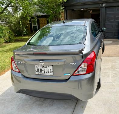 Gray 2016 Nissan Versa 1.6 SV