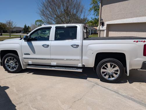 2017 Chevrolet Silverado 1500 High Country