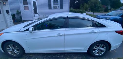 White 2013 Hyundai SONATA GLS