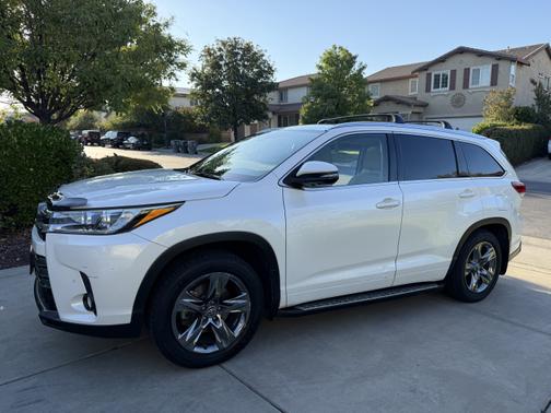 2017 Toyota Highlander Limited Platinum