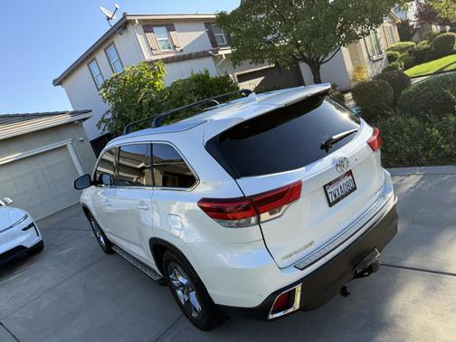 2017 Toyota Highlander Limited Platinum