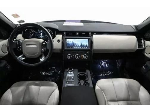 2020 Land Rover Discovery SE