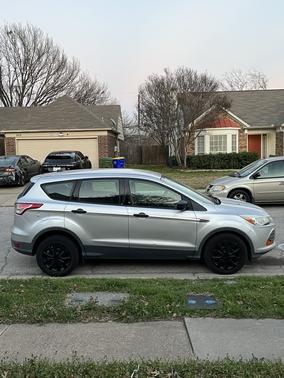 2014 Ford Escape S