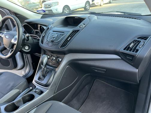 2014 Ford Escape S
