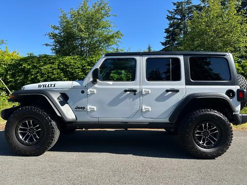 White 2025 Jeep Wrangler Willys