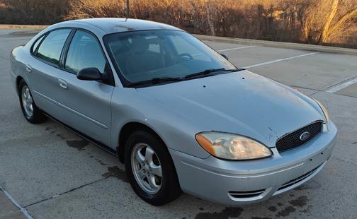 2006 Ford Taurus SE