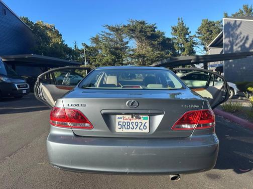Beige 2005 Lexus ES 330 Base