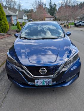 2022 Nissan Leaf SV