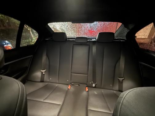 2018 BMW 330 i xDrive