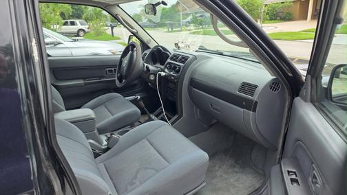 2004 Nissan Frontier XE King Cab
