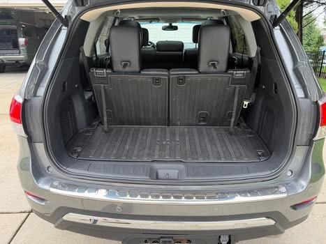Gray 2015 Nissan Pathfinder Platinum