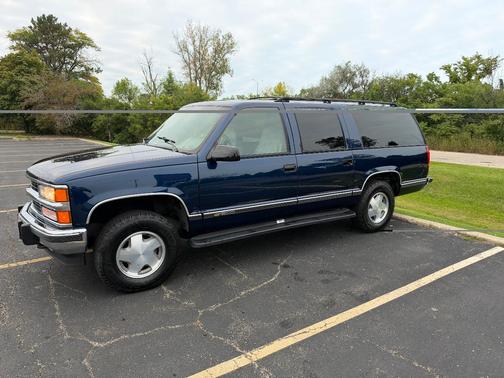 Blue 1994 Chevrolet Suburban 1500