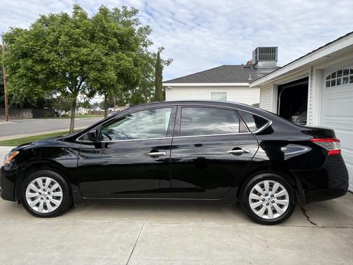 Black 2015 Nissan Sentra S
