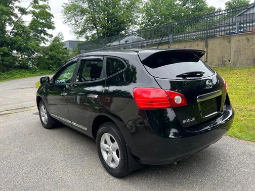Black 2012 Nissan Rogue S