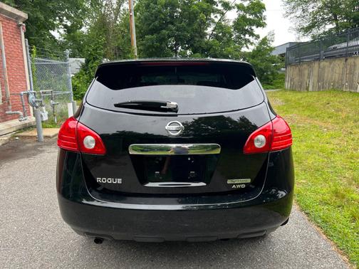 Black 2012 Nissan Rogue S