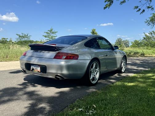 1999 Porsche 911 Carrera